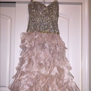Sherri Hill long prom dress
